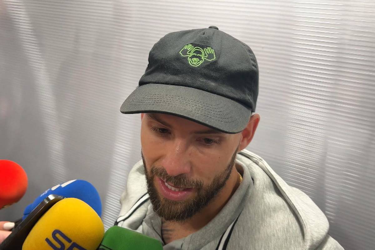 Nach dem zwischenzeitlichen 2:0 im Champions-League-Halbfinale zwischen Inter und Barca kommt es zu einer Auseinandersetzung. Barcelonas Inigo Martinez soll Francesco Acerbi angespuckt haben - und erklärt sich hinterher.