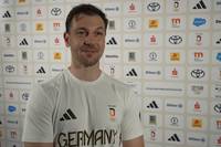 Timo Boll verliert mit dem Team das Viertelfinale in Paris und verabschiedet sich von der internationalen Bühne. Im Anschluss verrät er seine Zukunftspläne.