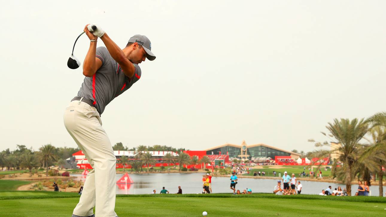 Kaymer stürmt an die Spitze