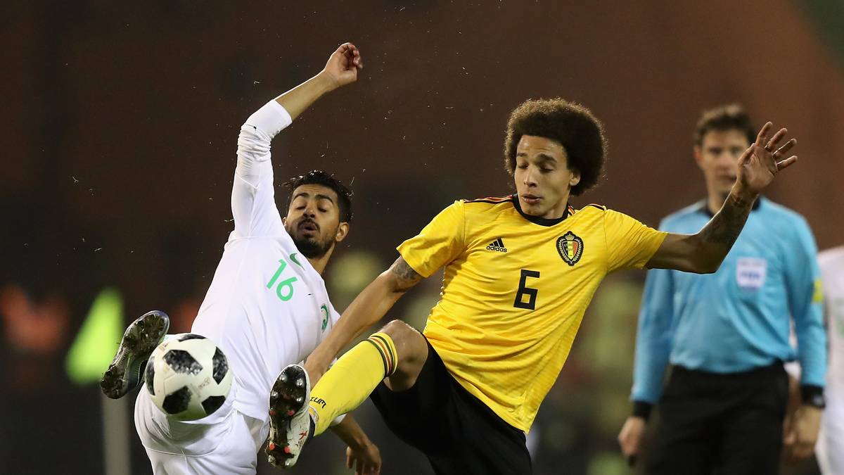 PLATZ 31 - SAUDI-ARABIEN: Für die Saudis heißt es wie so oft: Dabei sein ist alles. Die Kicker von der arabischen Halbinsel wollen in Russland weiter Erfahrungen sammeln und vielleicht ein kleines Ausrufezeichen setzen. Eine 0:4-Klatsche wie jüngst gegen Belgien ist jedoch nicht ausgeschlossen