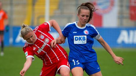 Bayern München (l.: Dominika Skorvankova) und Turbine Potsdam (r.: Lia Joelle Welti) kämpfen um wichtige Punkte 