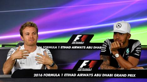 Lewis Hamilton und Nico Rosberg würdigten sich auf der Pressekonferenz kaum eines Blickes
