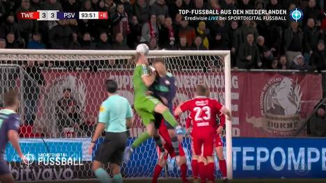 PSV Eindhoven holt nach einem 0:3-Rückstand noch einen Punkt bei Twente Enschede. Ein wichtiger Zähler im Kampf um die Meisterschaft in den Niederlanden. 