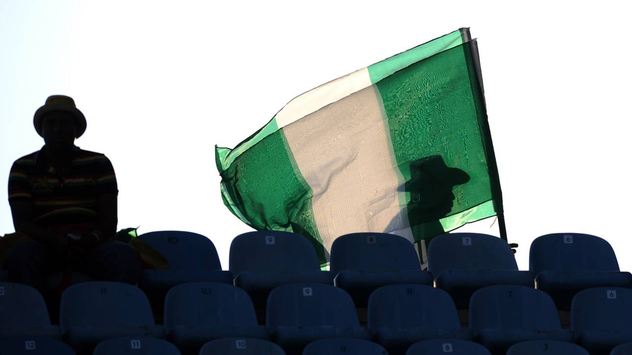 Nigerias Meister im Bus überfallen