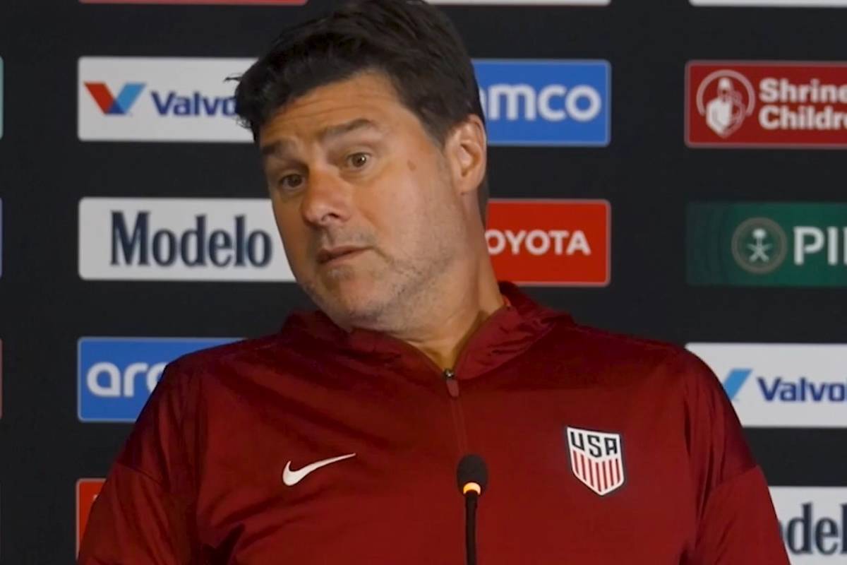 US-Coach Mauricio Pochettino ist nach der Niederlage im Gold-Cup-Finale gegen Mexiko außer sich. Ein nicht gegebener Handelfmeter bringt ihn auf die Palme.