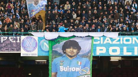 In Neapel wird Diego Armando Maradona immer noch als Volksheld verehrt 