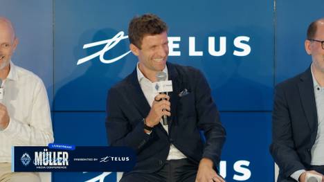 Thomas Müller hat bei seiner Vorstellungs-PK bei den Vancouver Whitecaps für mehrere unterhaltsame Momente gesorgt.