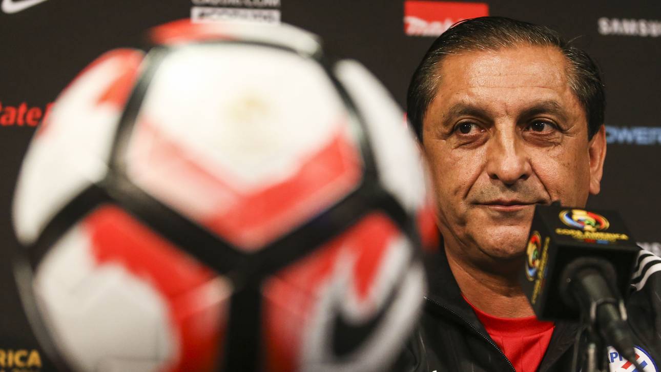 Paraguays Trainer Diaz tritt zurück