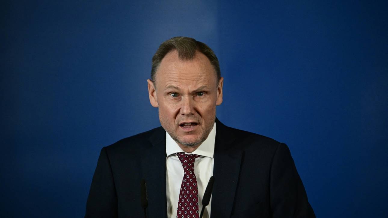 Politik erhöht Druck auf DFL