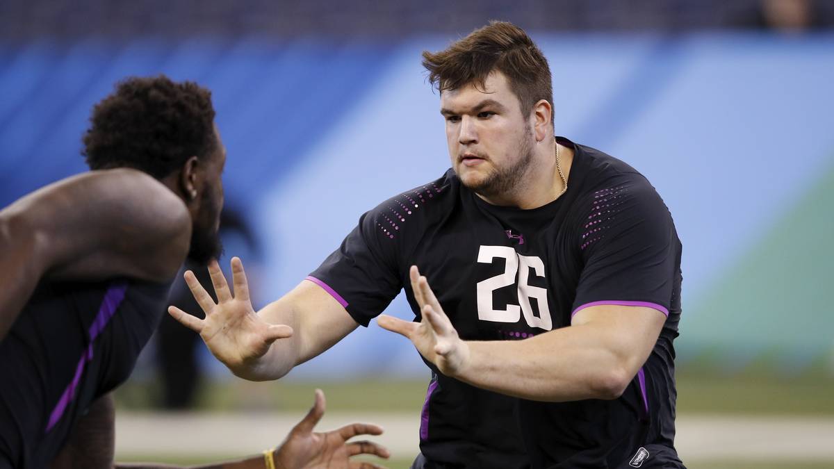 Pick Nr. 6 - QUENTON NELSON (Offensive Guard, Notre Dame) - Indianapolis Colts (Trade mit Jets): Nelson ist der eindeutig beste Offensive-Line-Spieler des Drafts. Er ist aggressiv, stark und für den Lauf das größte Block-Talent seit Jahren. Fragt sich nur, ob er in er nächsten Saison den immer noch verletzten Andrew Luck beschützen darf 