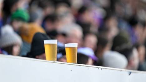 Englands Frauen-Liga testet die Rückkehr von Alkohol ins Stadion