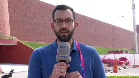 Die deutsche Nationalmannschaft hat ihr erstes Training in Katar absolviert. Abgesehen von Niclas Füllkrug konnte Hansi Flick mit dem gesamten Kader arbeiten. 