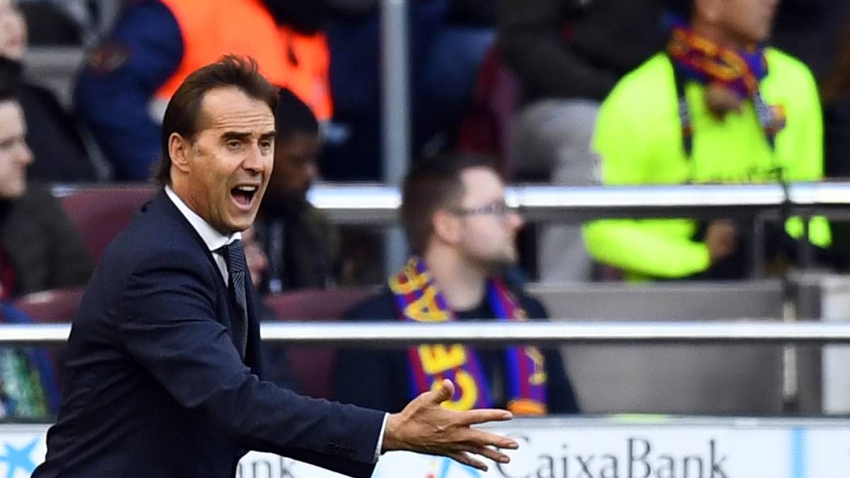 "Barca schlägt Madrid mit einem Schützenfest und verabschiedet Lopetegui", so die Sportzeitung "AS" 