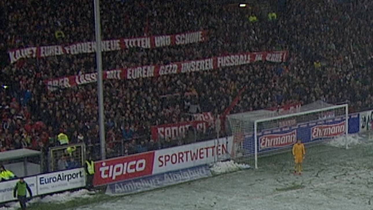 Freiburg distanziert sich von Fan-Banner