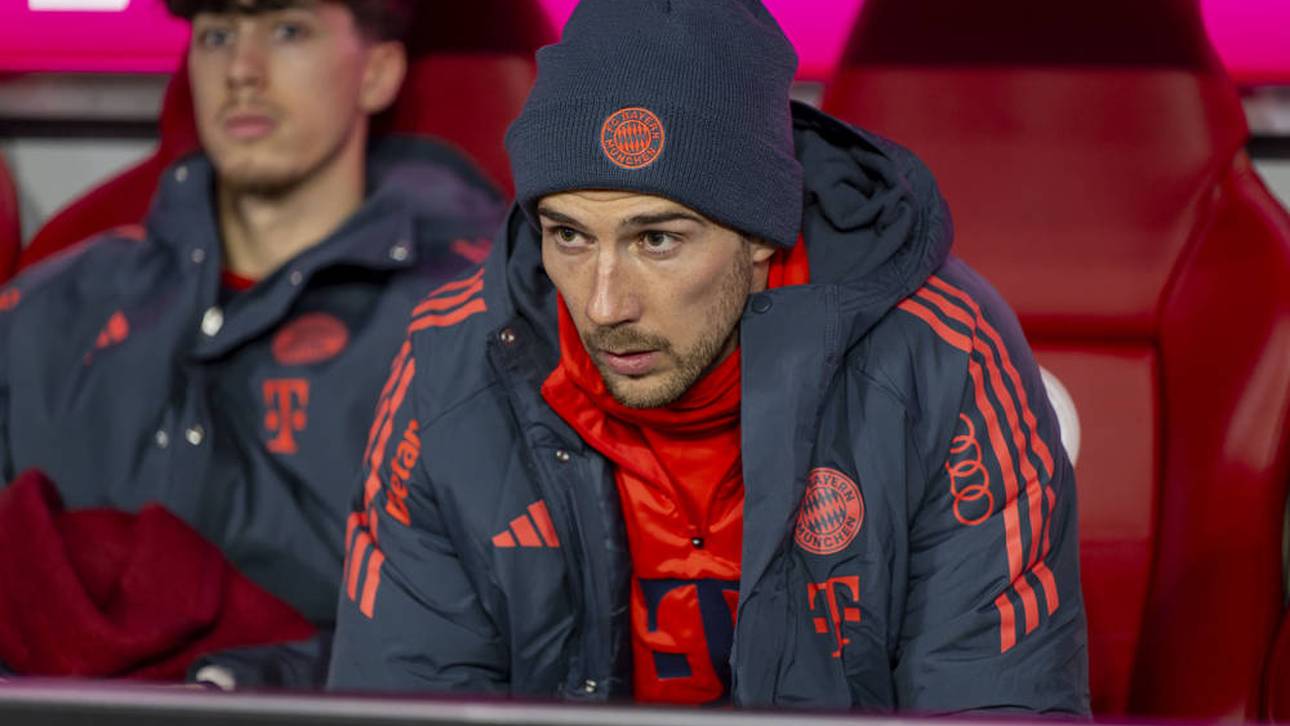 Leon Goretzka nahm gegen den VfL Wolfsburg zunächst auf der Bank Platz