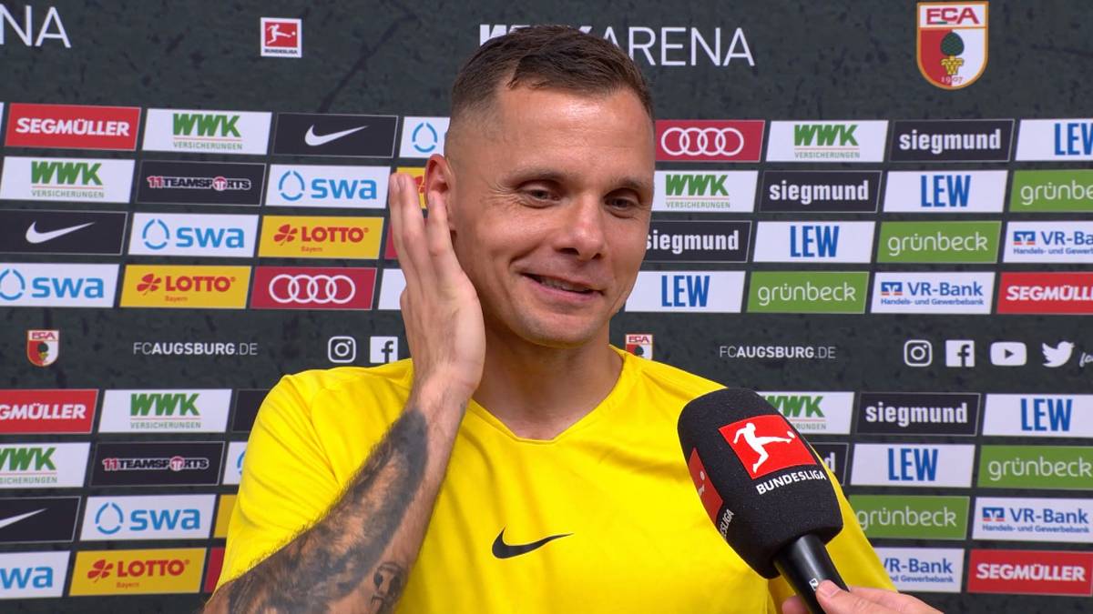 Augsburgs Torwart Rafal Gikiewicz hält gegen die Bayern seinen Kasten sauber und spricht zufrieden im Interview.