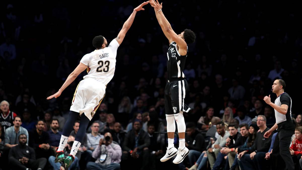 Dem 2,11-Meter-Hünen möchte kein Gegner in der Zone begegnen, sowohl defensiv wie offensiv. Spätestens 28,2 Punkte im Schnitt machen klar: Davis ist ein Komplettpaket