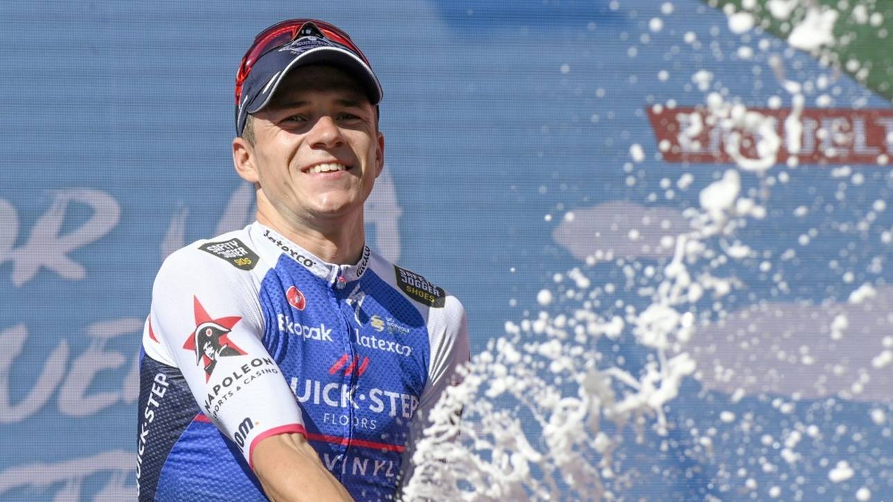 Evenepoel vor Gesamtsieg – dritter Etappenerfolg für Pedersen