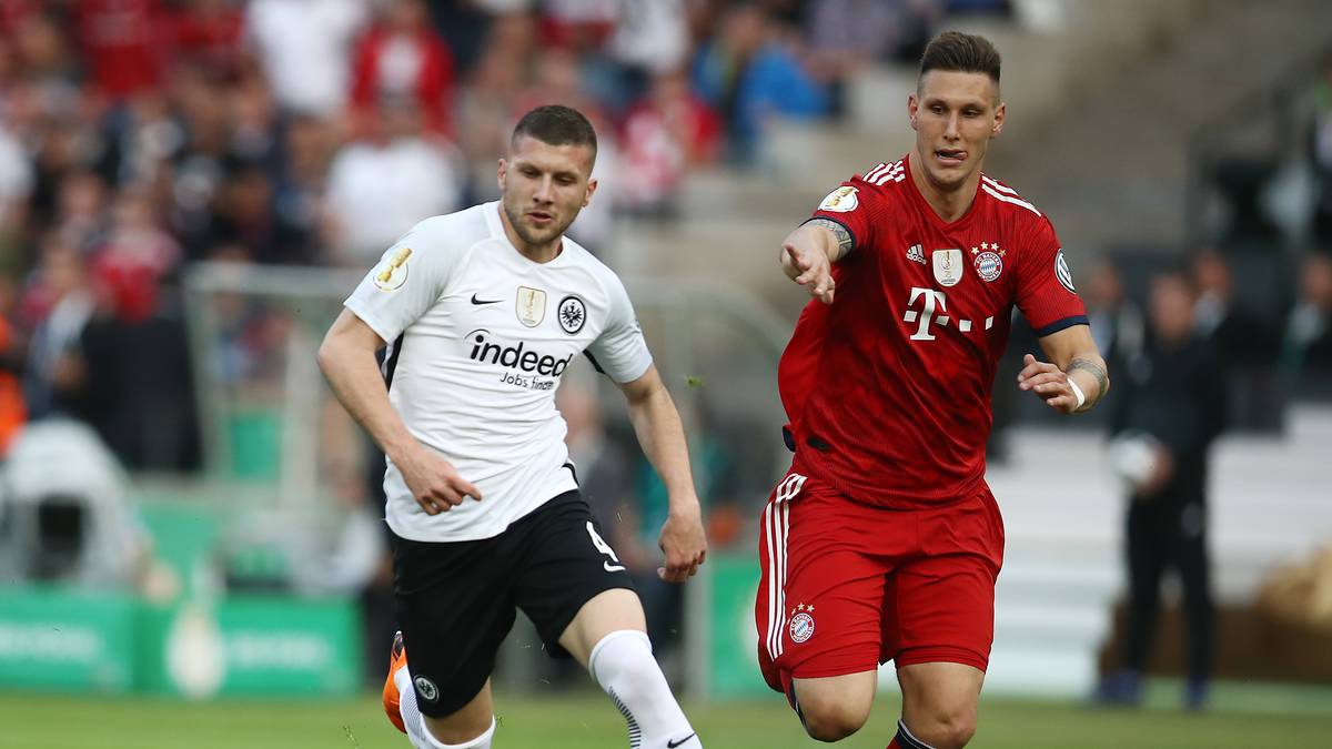 NIKLAS SÜLE: Schwache erste Halbzeit, in der er vor dem 0:1 alt aussah. Ließ sich wenig später von Rebic austanzen. Nach der Pause stärker, leitete mit dem Steilpass auf Kimmich den Ausgleich ein. Dann aber bei Rebic' Treffer zum 1:2 ebenso wie Hummels zu langsam - SPORT1-Note: 4,5