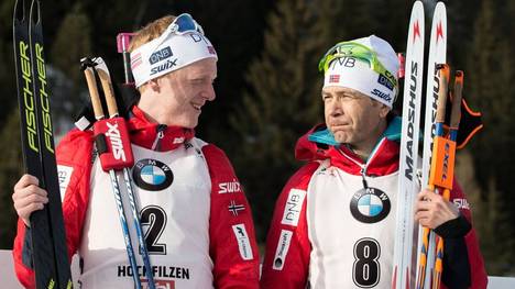 Johannes Thingnes Bö (l.) und Ole Einar Björndalen teilten nicht lange ein Zimmer