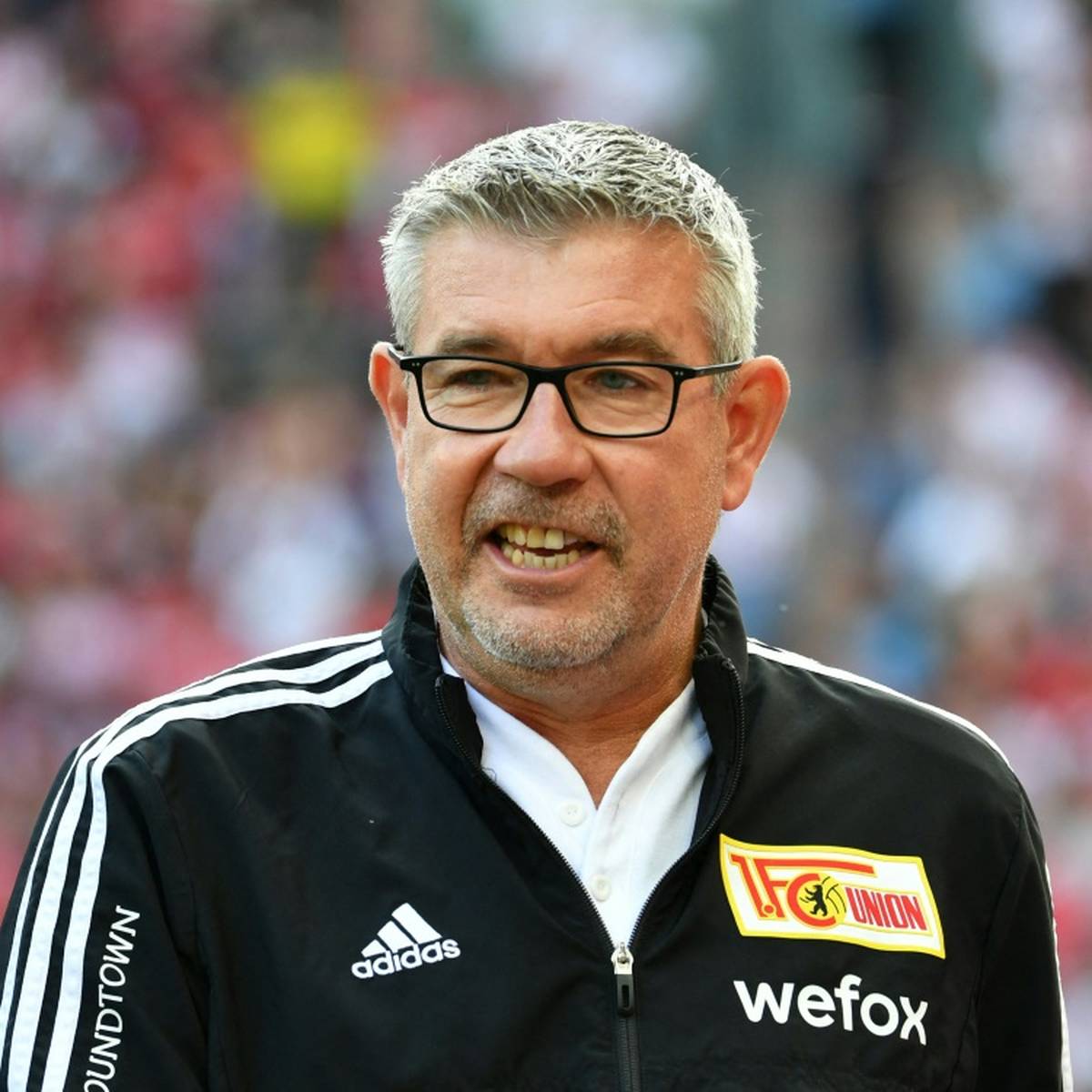 Union Berlin vermeldet drei Corona-Fälle vor dem Auswärtsspiel der Europa League nach Malmö. Dass nach Klub-Angaben Coach Urs Fischer unter anderem doch mitreisen kann, irritiert.