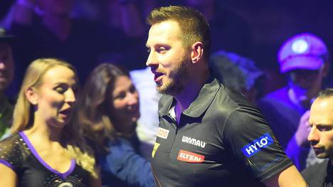 Florian Hempel gewann sein erstes Match bei der Darts-WM