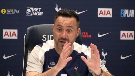 Roberto De Zerbi sieht großes Potenzial in Ex-Bayern-Profi Mathys Tel. Der Trainer der Tottenham Hotspur entschuldigt sich zugleich dafür, dass er den Offensivmann auf einer falschen Position einsetzen musste.
