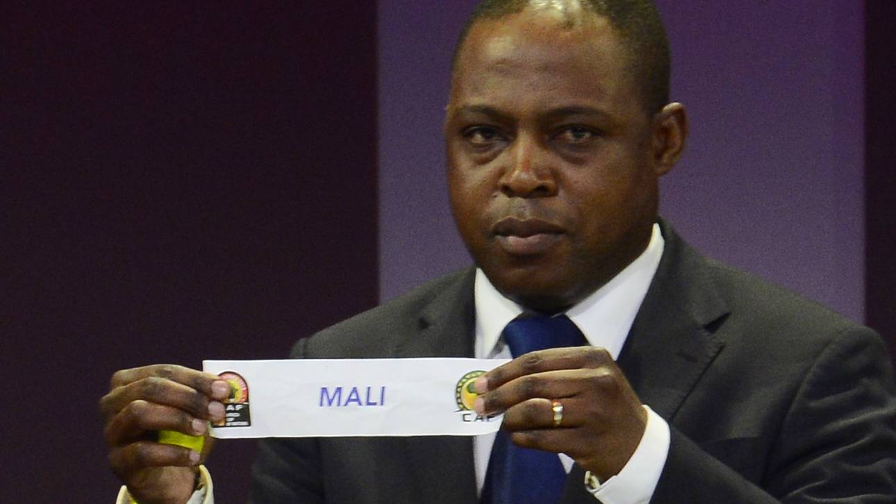 Bestechung: FIFA sperrt Sambier