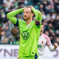 Maximilian Arnold unterläuft eine erste Halbzeit zum Vergessen. Der Kapitän des VfL Wolfsburg leistet sich gleich zwei folgenschwere Fehler.