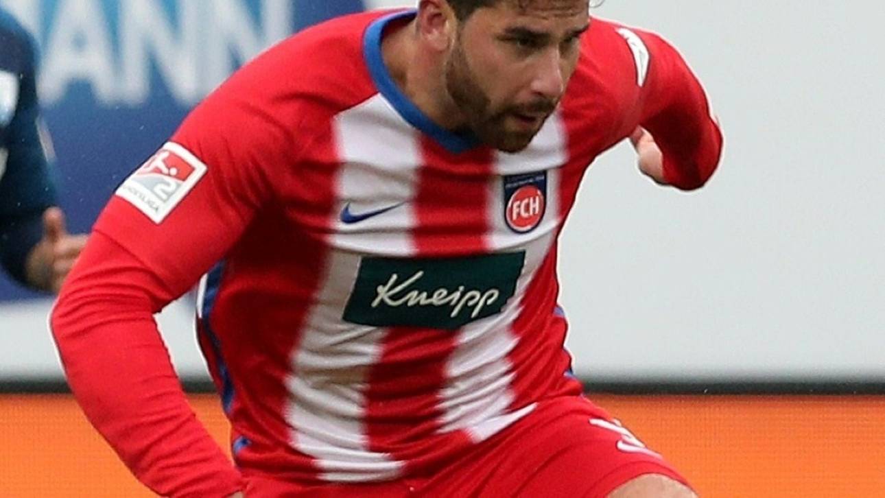 Heidenheim verlängert mit Stürmer