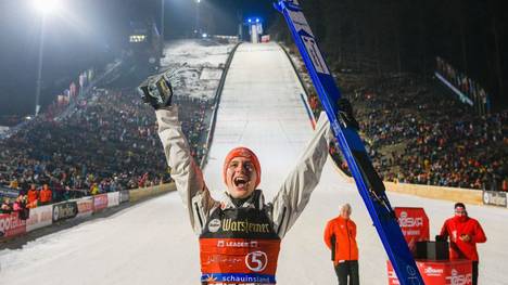 Stephan Leyhe feierte seinen ersten Weltcupsieg ausgiebig