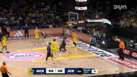 Die Highlights der Partie ALBA BERLIN - Science City Jena aus der Handball-Bundesliga im Video. 