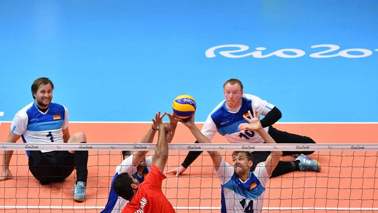 Sitzvolleyball: Qualifikationsturnier für die Paralympics in Duisburg