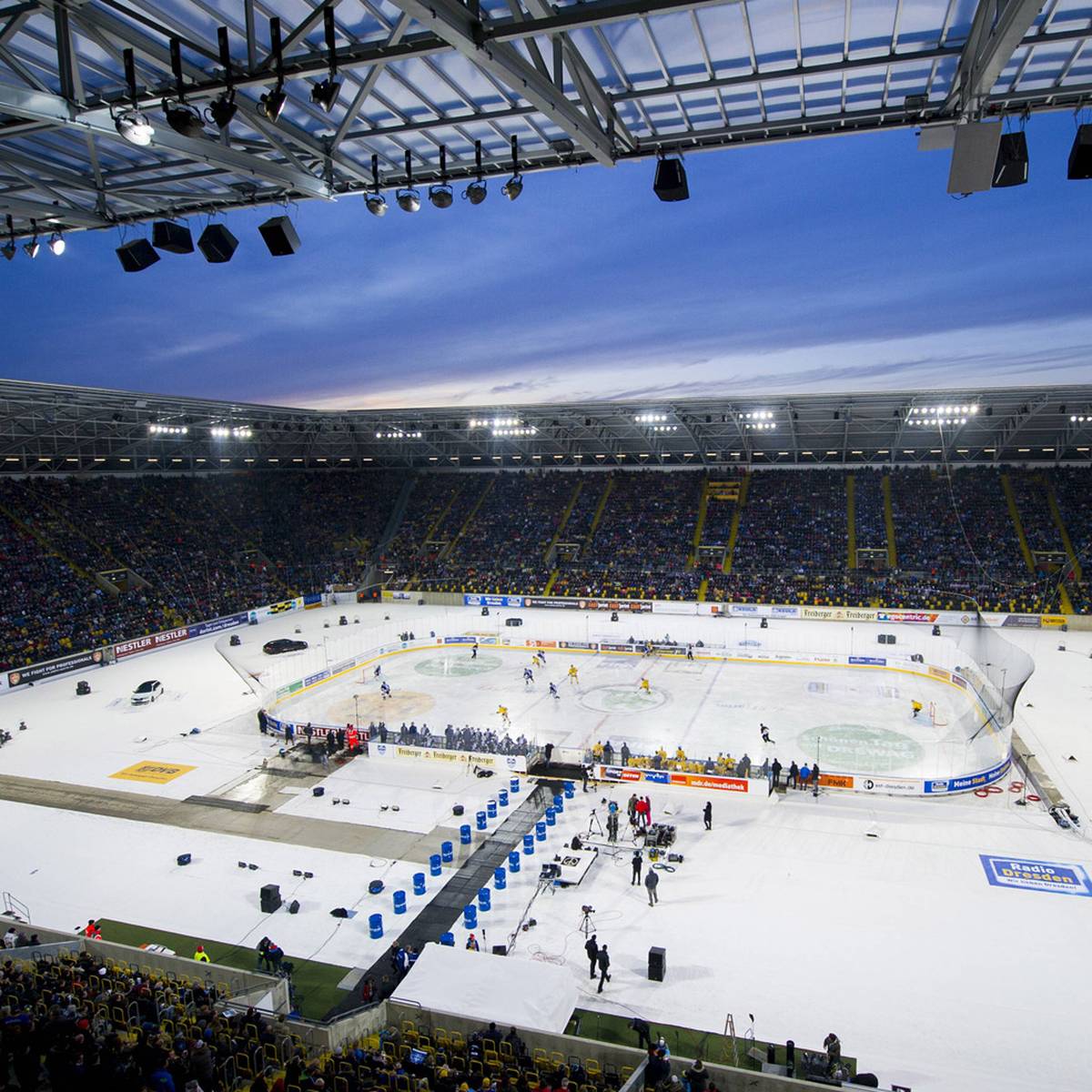 DEL2 Winter Game in Dresden lockt 31.853 Zuschauer an