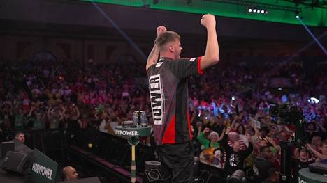 Dom Taylor gewinnt sein Debüt im Ally Pally hochverdient mit 3:0 in Sätzen und verliert im ganzen Spiel nur ein Leg gegen Oskar Lukasiak.