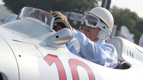 Stirling Moss griff auch im hohen Alter noch ins Lenkrad