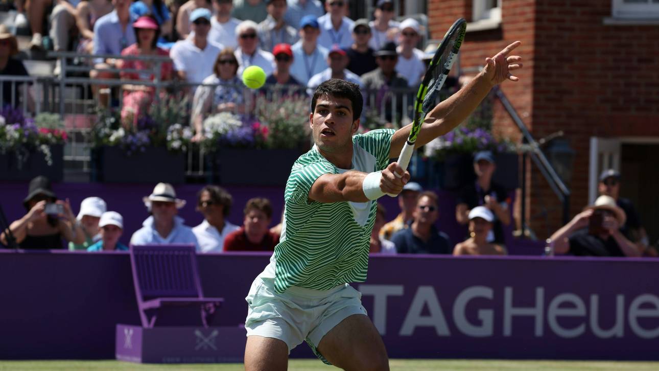 Premieren-Coup! Alcaraz schlägt zurück