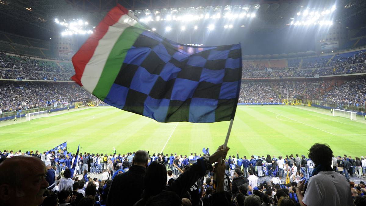 In der Serie A stand Inter am Ende zwei Punkte vor der Roma - und auch im Finale der Coppa Italia triumphierte die Elf von Trainer Jose Mourinho mit 1:0 gegen die AS