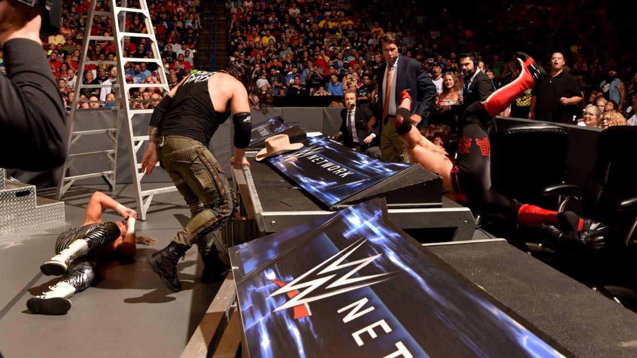 Kontroverses Sturzfestival bei WWE