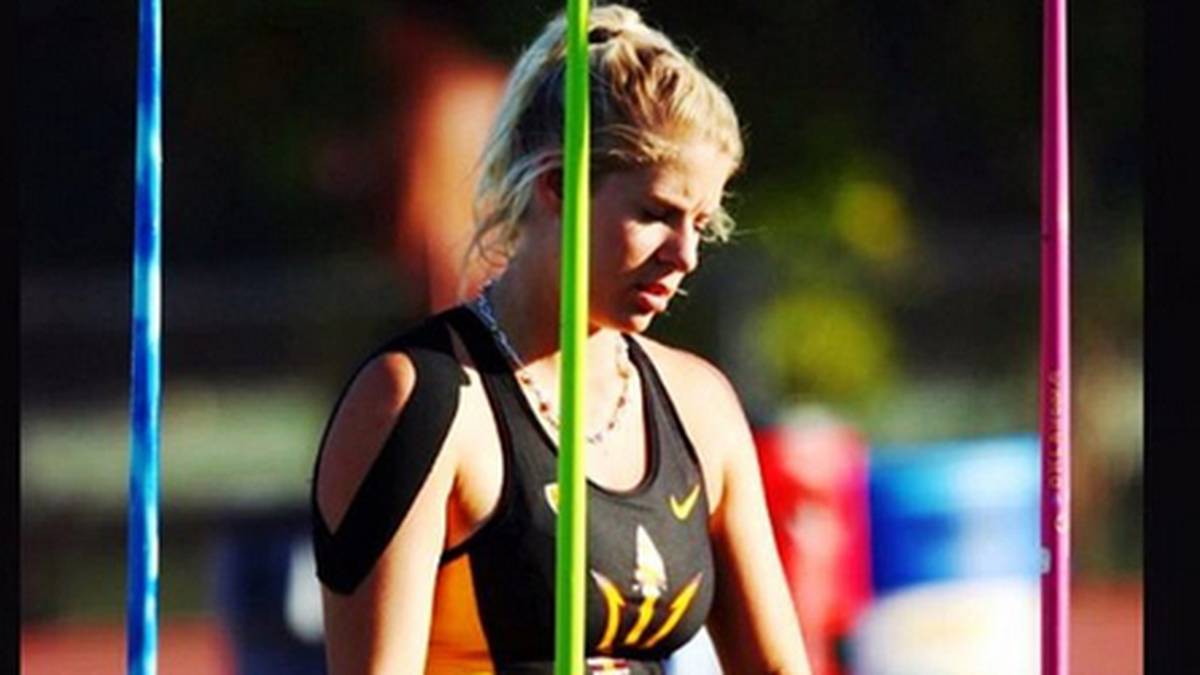 Cahill war in ihrer College-Zeit an der Arizona State University als Speerwerferin aktiv