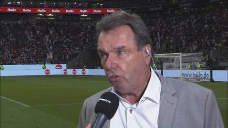Im Rahmen des Abschiedsspiel für Alex Meier erzählt Ex-Vorstandsvorsitzender Heribert Bruchhagen die Geschichte, wie er den Fußballgott nach Frankfurt lotste.