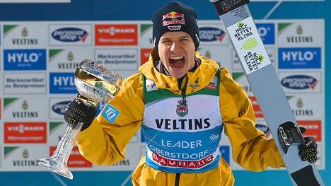 Andreas Wellinger feierte den Sieg beim Tournee-Auftakt in Oberstdorf