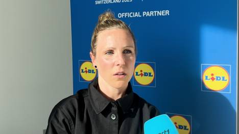 Svenja Huth spricht über die Offenbarungen von Ex-DFB-Kollegin Lina Magull und zollt ihr Respekt für ihren Tabubruch. 