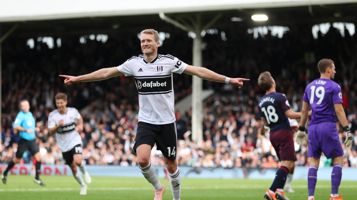 Sein Glück auf der Insel suchte auch der bis heute teuerste Einkauf der Vereinsgeschichte. Für 30 Millionen kam ANDRE SCHÜRRLE nach Dortmund, nun ist er bis zum Sommer 2020 an den FC Fulham verliehen, wo er in 21 Ligaspielen immerhin schon sechs Mal traf