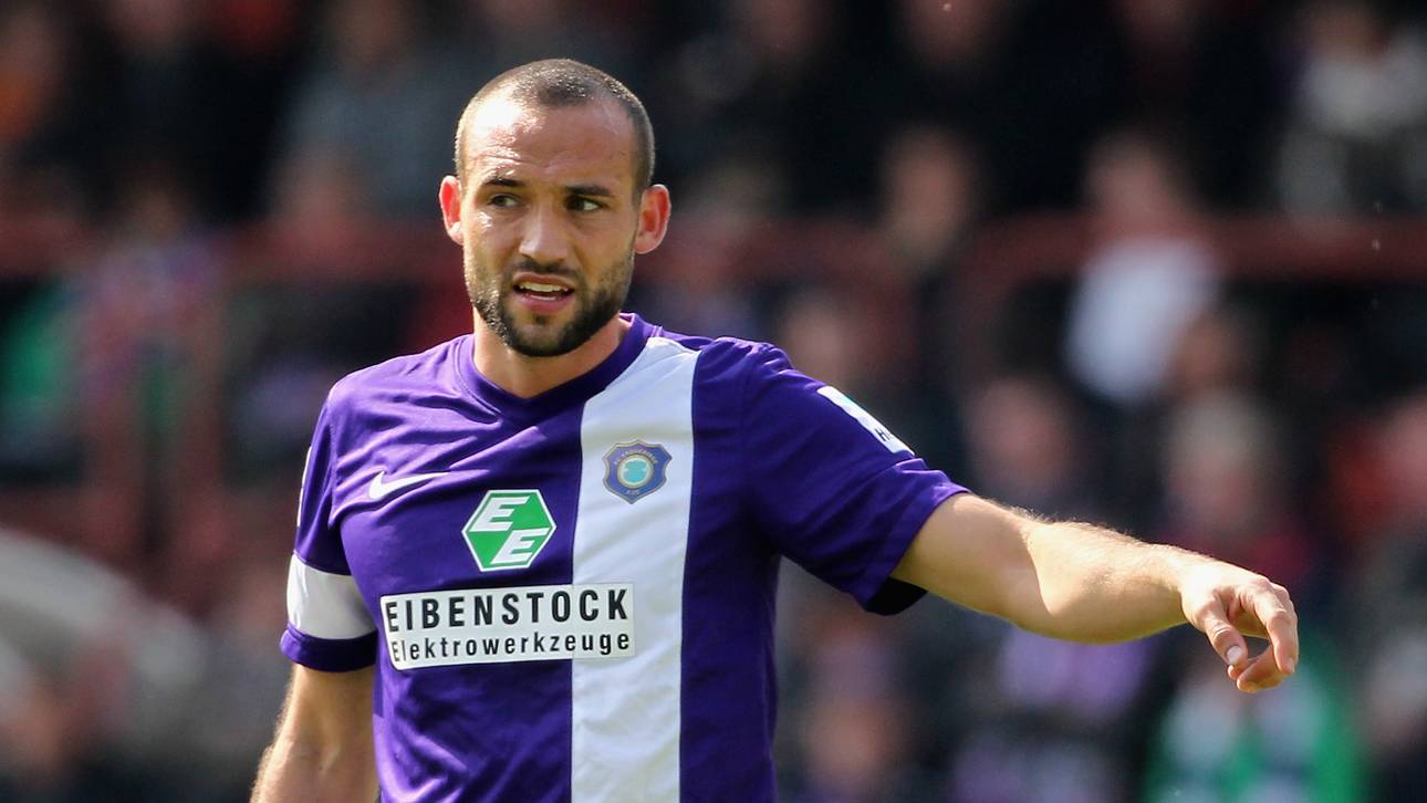 Aue zieht im Abstiegskampf nach