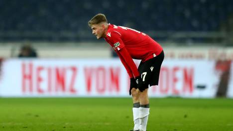 HANOVER, GERMANY - NOVEMBER 25: Marvin Ducksch of Hannover reacts after the Second Bundesliga match between Hannover 96 and SV Darmstadt 98 at HDI-Arena on November 25, 2019 in Hanover, Germany. (Photo by Martin Rose/Bongarts/Getty Images)
