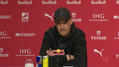 Nach der Niederlage gegen RB Leipzig wird Trainer Alexander Blessin auf der Pressekonferenz auch auf positive Aspekte im Spiel angesprochen. Eine Frage sorgt dabei jedoch für Irritation beim Coach, der darauf deutlich reagiert.