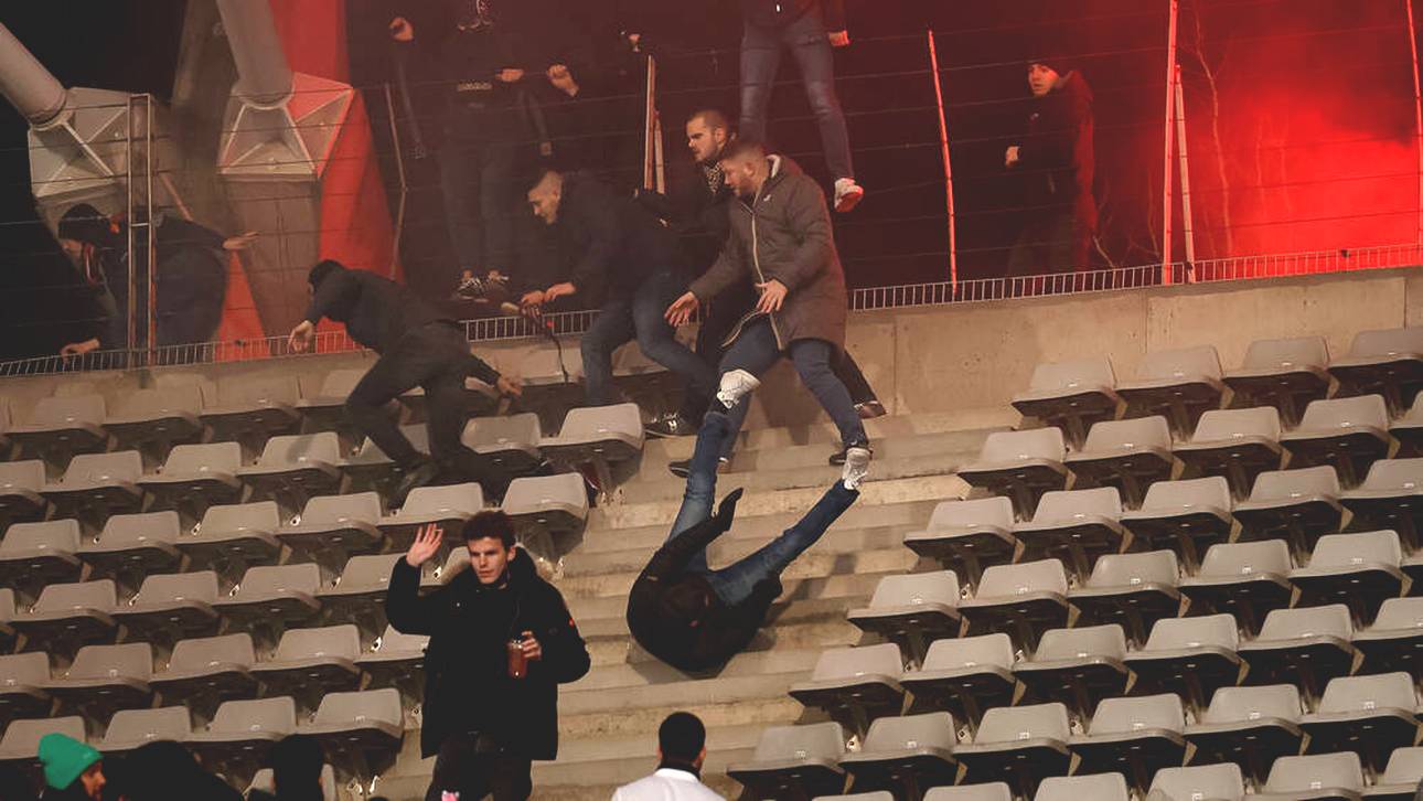 Spielabbruch! „Familien und Kinder angegriffen“