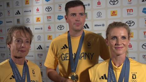 Die deutsche Dressur-Mannschaft um Isabell Werth, Frederic Wandres und Jessica von Bredow-Werndl sprach im Interview über den Olympiasieg und wie sie den Erfolg wahrgenommen hat.