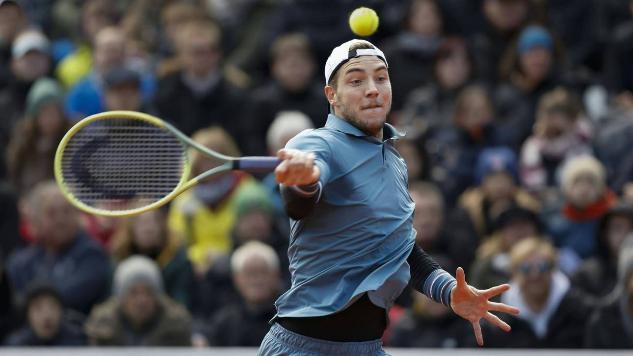 Struff feiert – Müller schaut zu